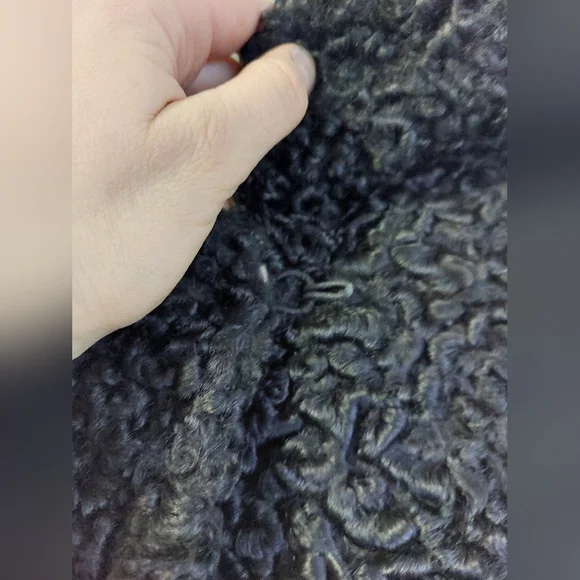 SOLD - Vintage Black Persian Fur Midi Coat - Medium - Excellent condition - Picture 8 of 10